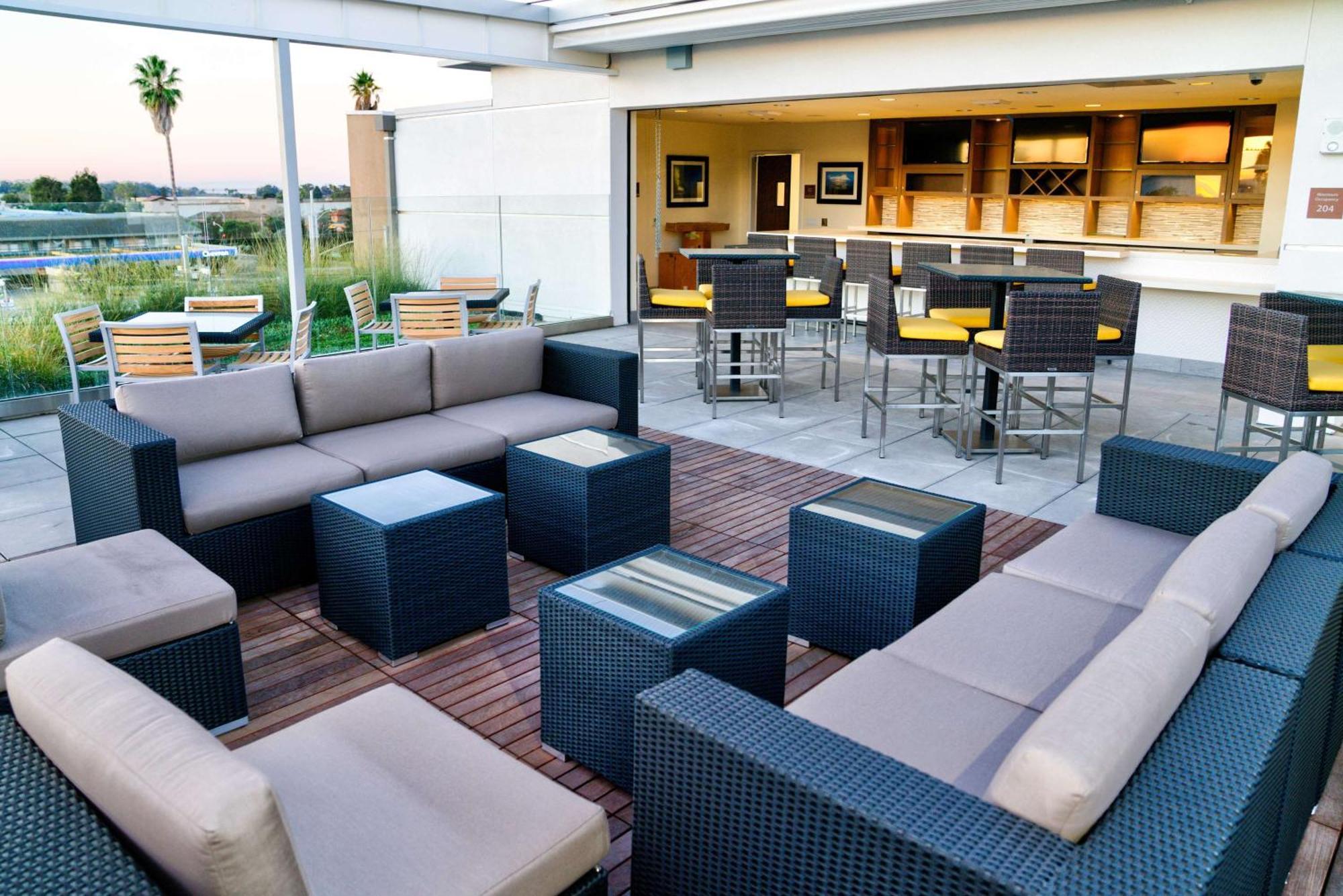 Hilton Garden Inn Santa Barbara/Goleta Exterior photo